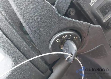 2008 Pontiac Grand Prix z USA, uszkodzony, nr VIN 2G2WP552081138932